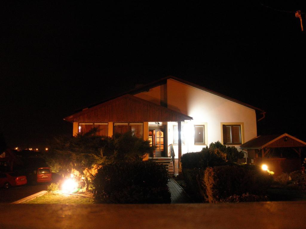 Penzion Ivana Valašské Meziříčí Exterior foto